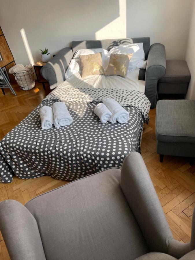Cozy Apartment Near The City Center Hradec Králové エクステリア 写真