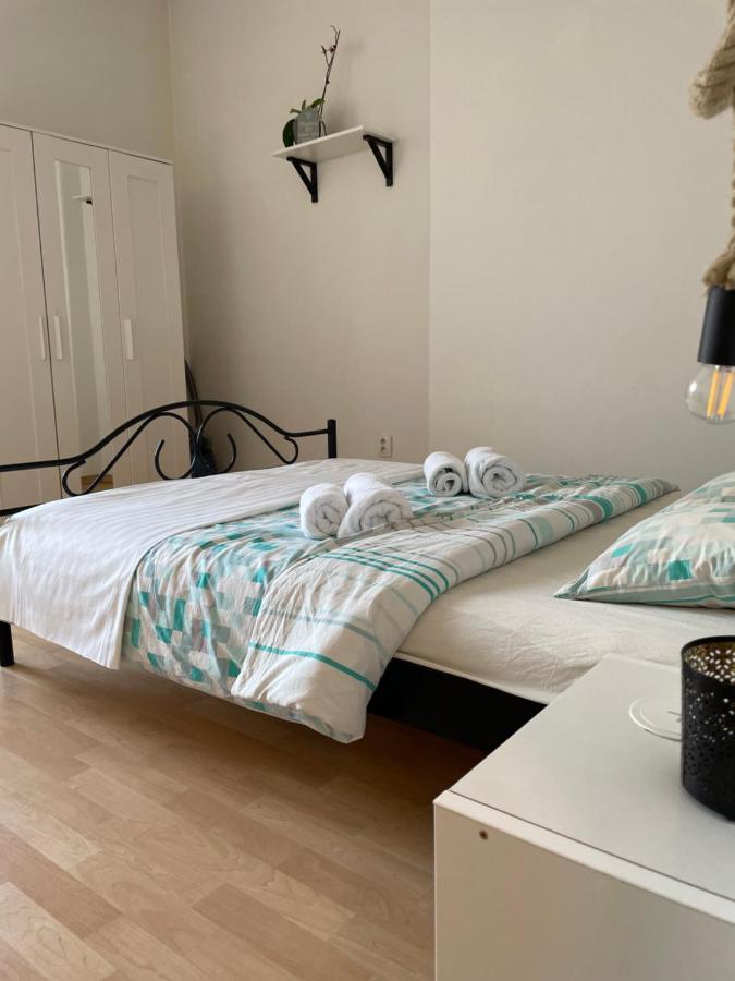 Cozy Apartment Near The City Center Hradec Králové エクステリア 写真